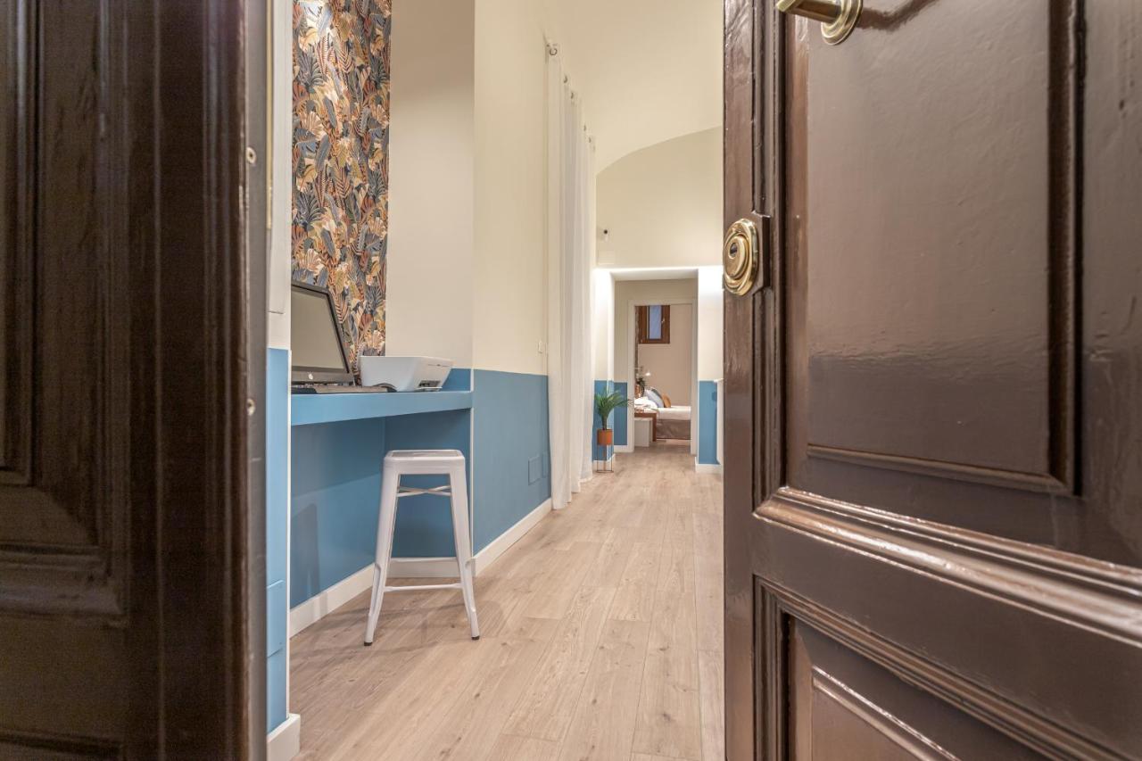 Vittoria Garden Suites Рим Экстерьер фото