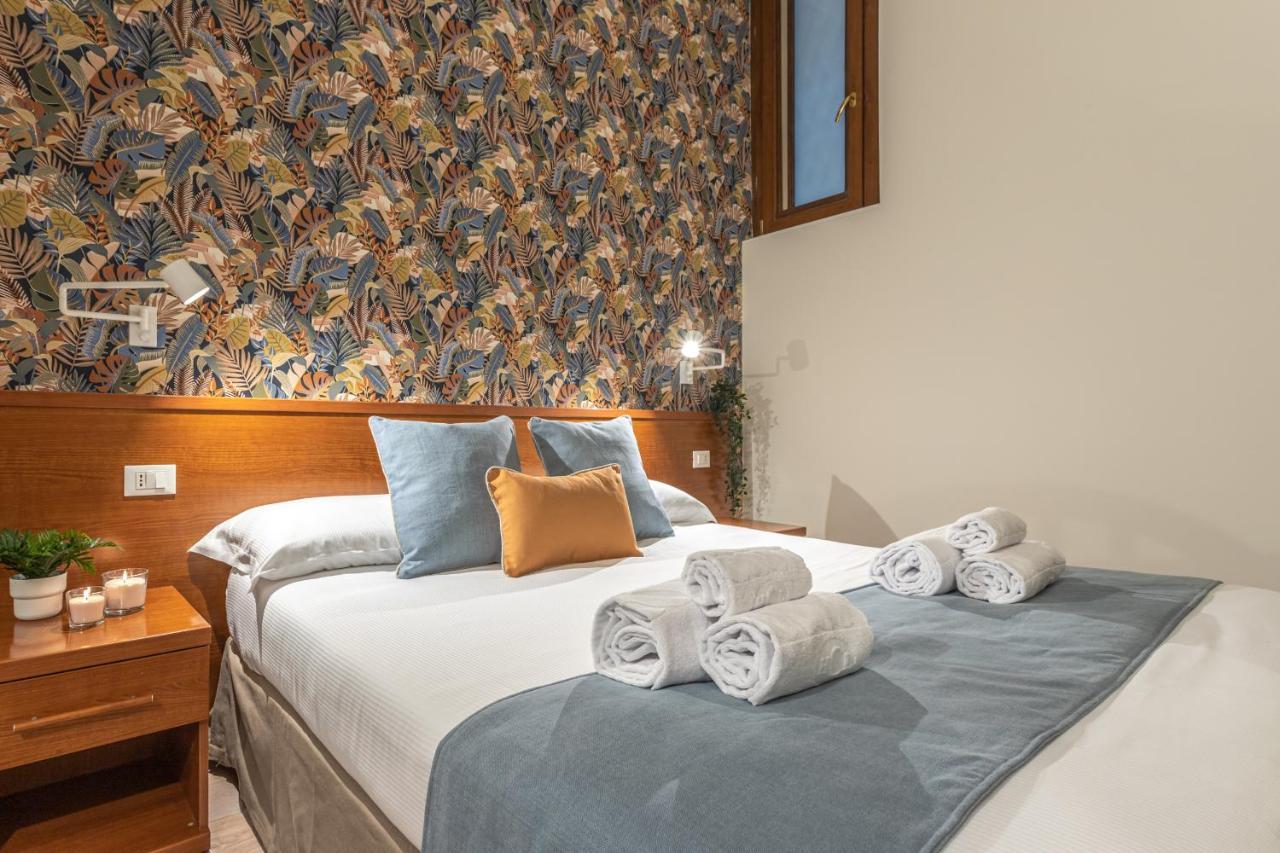 Vittoria Garden Suites Рим Экстерьер фото